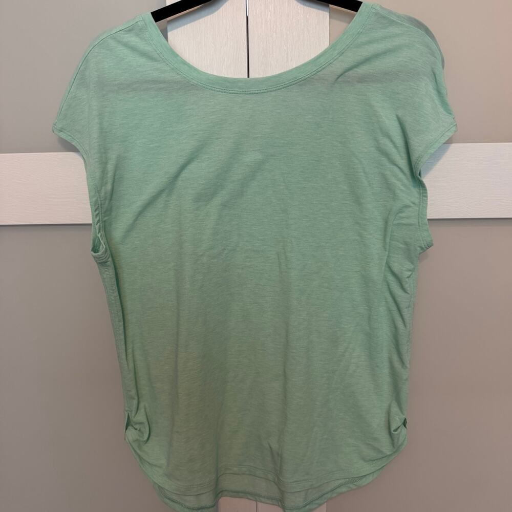 Patagonia Womens Large Mint Green Cap Sleeve Scoop Neck T Shirt Casual Top L